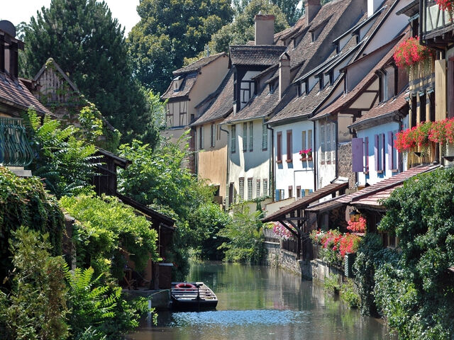Antalya’dan Direkt Hareket Görkemli Rüya Üçgeni İsviçre – Fransa – Almanya Ramazan Bayramı Özel SunExpress Hava Yolları ile 4 Gece