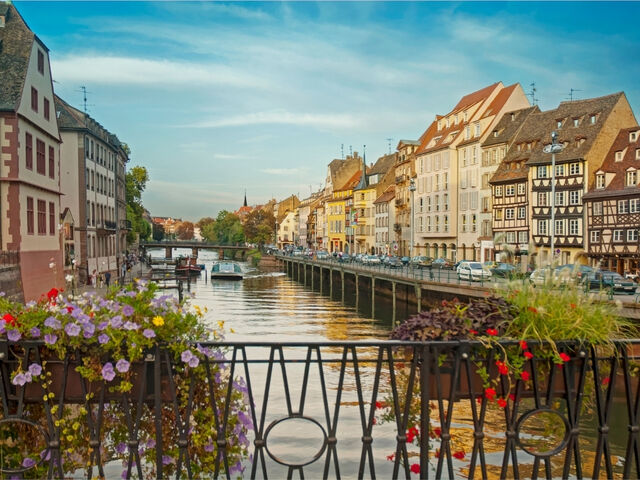 Görkemli Rüya Üçgeni Almanya – Fransa - İsviçre Ramazan Bayramı Özel Türk Hava Yolları ile 4 Gece