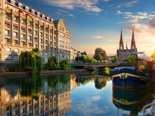 İzmir’den Direkt Hareket Görkemli Rüya Üçgeni Almanya – Fransa – İsviçre Ramazan Bayramı Özel SunExpress Hava Yoları ile 4 Gece