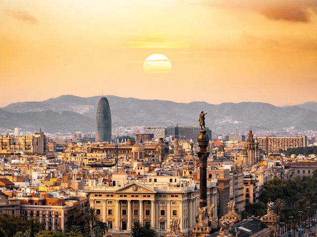 BARSELONA TURU YILBAŞI ÖZEL Türk Hava Yolları ile 3 Gece (BCN-BCN)