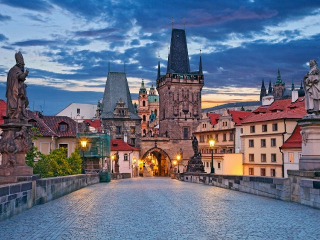GÖRKEMLİ ORTA AVRUPA : BUDAPEŞTE-VİYANA-PRAG 2025 Yaz Dönemi Türk Hava Yolları ile 7 Gece (BUD-PRG)