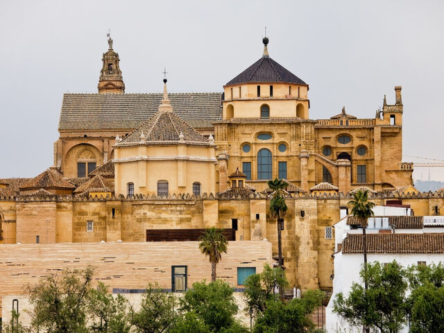 İzmir’den Direkt Hareket Görkemli İspanya ve Endülüs Şehirleri SunExpress Hava Yolları ile 7 Gece