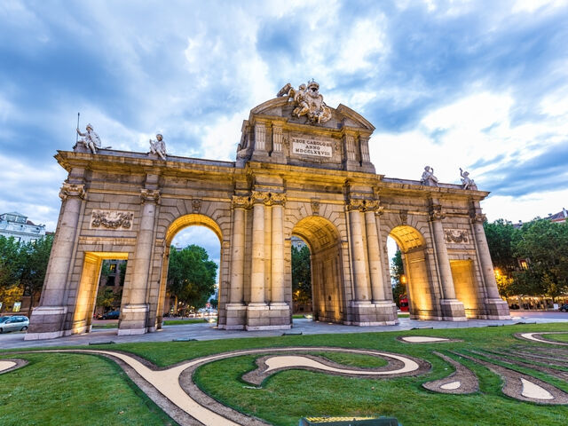 İzmir’den Direkt Hareket Görkemli İspanya ve Endülüs Şehirleri SunExpress Hava Yolları ile 7 Gece