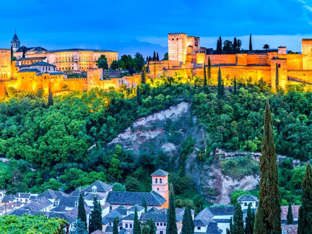 Görkemli İspanya ve Endülüs Şehirleri Ara Tatil Özel Türk Hava Yolları ile 7 Gece