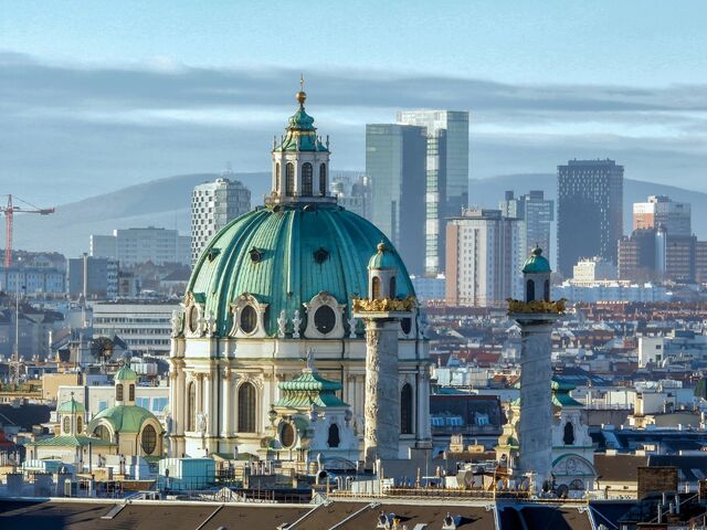 Görkemli Orta Avrupa: Budapeşte – Viyana- Prag (Bratislava Turu Dahil) 2025 Sonbahar – Kış Dönemi Ajet Hava Yolları ile 7 Gece (BUD-VIE)