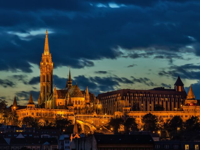 Görkemli Orta Avrupa: Budapeşte – Viyana- Prag (Bratislava Turu Dahil) 2025 Sonbahar – Kış Dönemi Türk Hava Yolları ile 7 Gece (BUD-PRG)